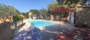Villa Dervonnae, la Provence à l'ombre des Chênes